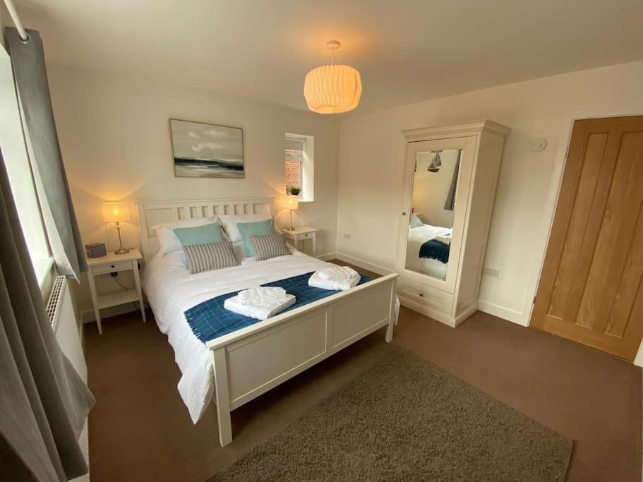 The North Bay Hideaway, Scarborough Apartment Екстериор снимка