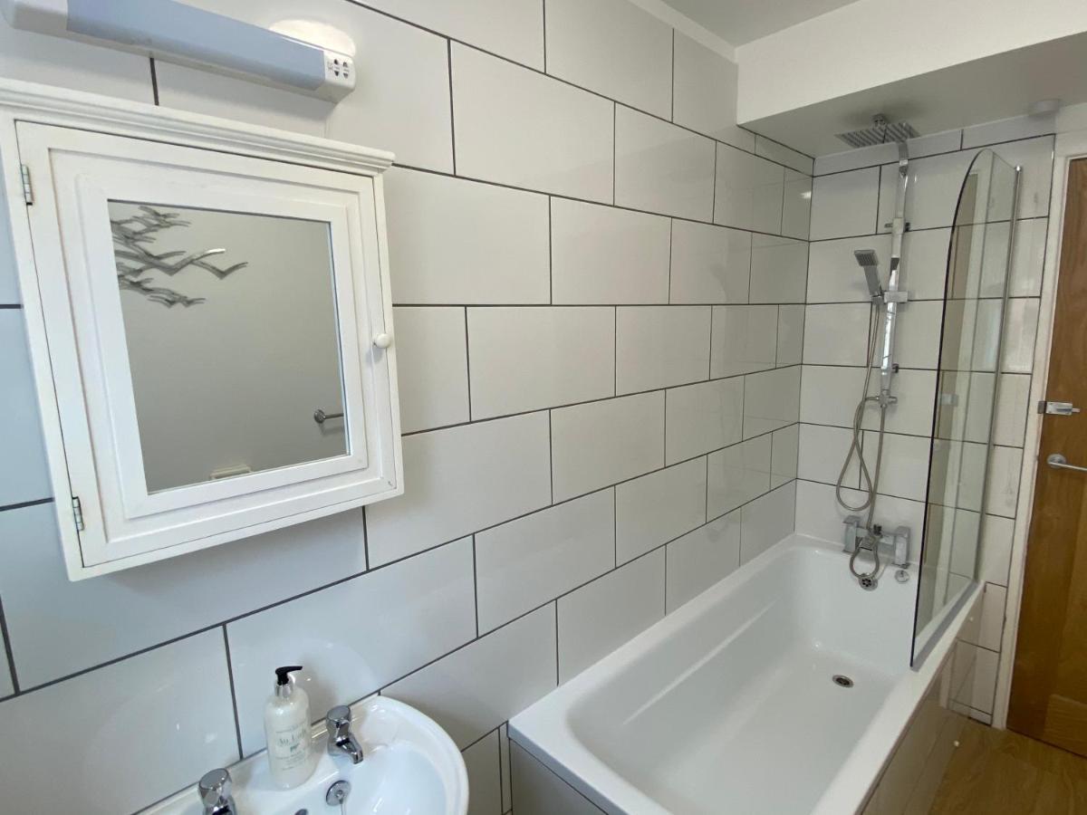The North Bay Hideaway, Scarborough Apartment Екстериор снимка